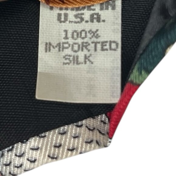 Vtg 1990s Spencer & Lowe Golf Themed Silk Necktie – Red Trophy & Clubs Print - Picture 2 of 4